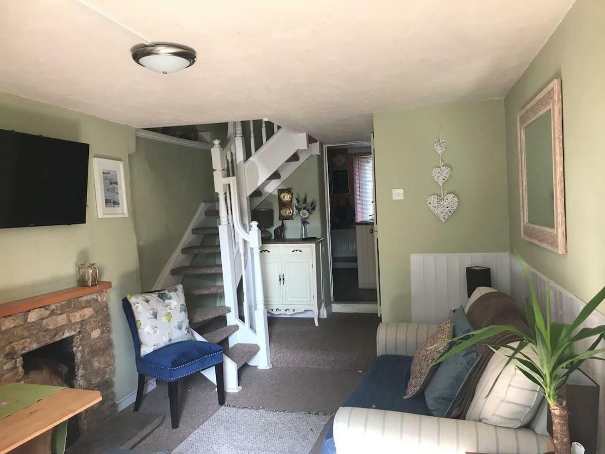 Ham Tree Cottage Trowbridge Dış mekan fotoğraf