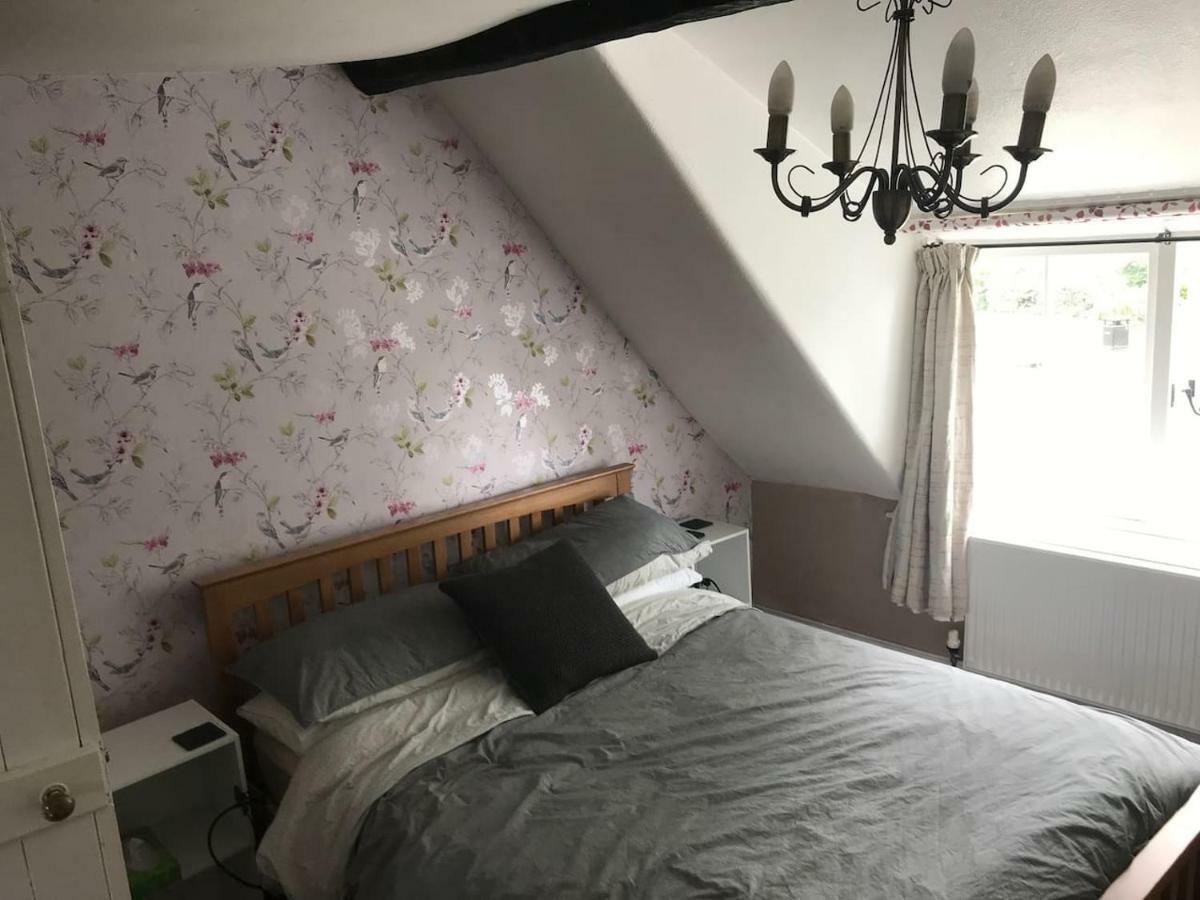 Ham Tree Cottage Trowbridge Dış mekan fotoğraf