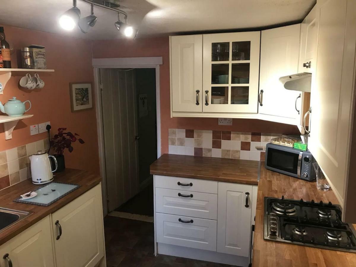 Ham Tree Cottage Trowbridge Dış mekan fotoğraf
