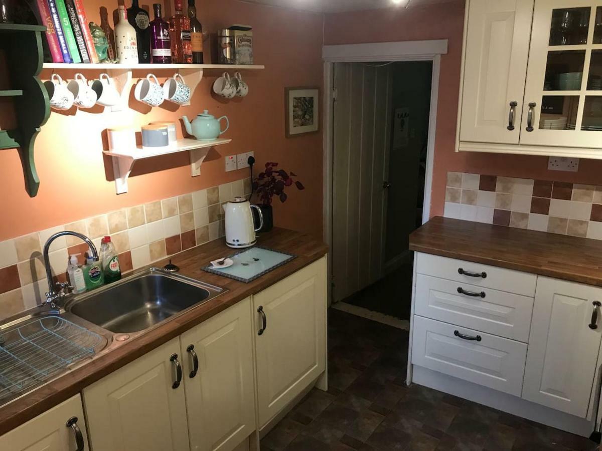 Ham Tree Cottage Trowbridge Dış mekan fotoğraf